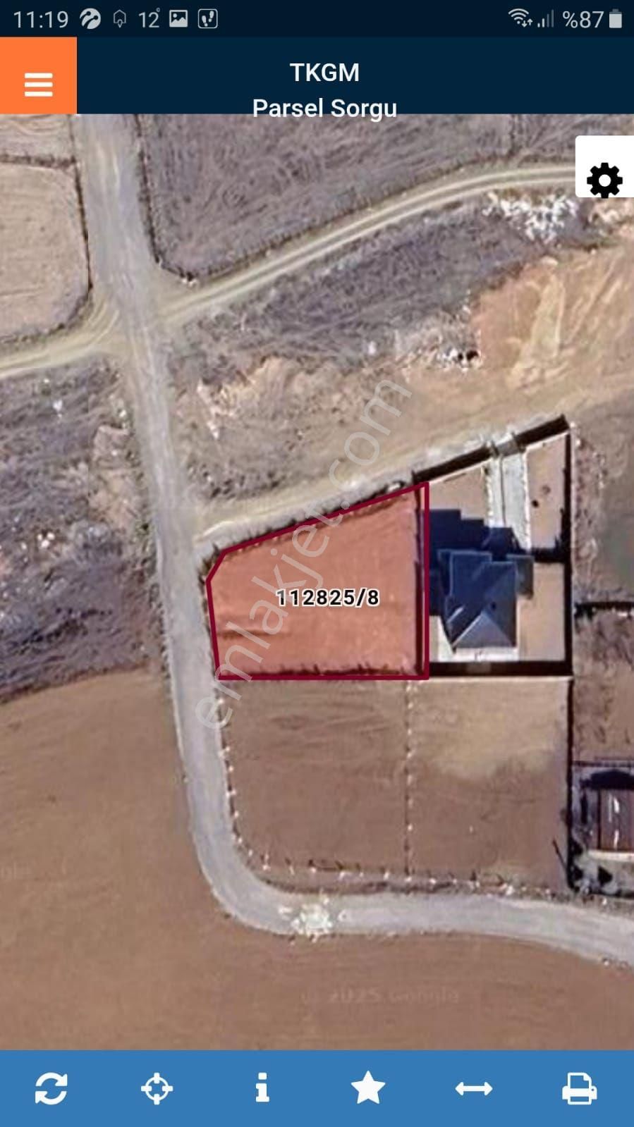 Gölbaşı Hacılarda Satılık 0.20 Emsal Villa Arsas Ççok Acil