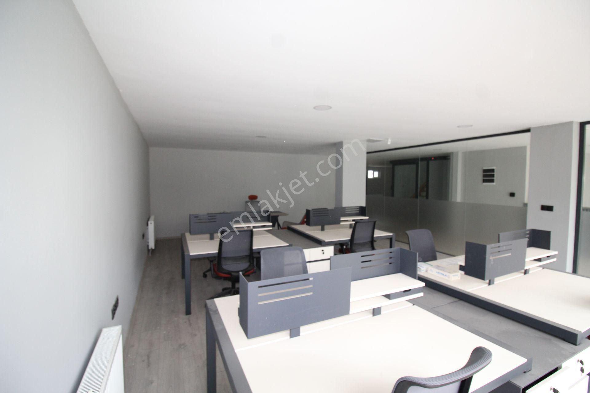 Krc'den Misket Mahallesinde 700 Metrekare Komple Satılık Dükkan - Görsel 9