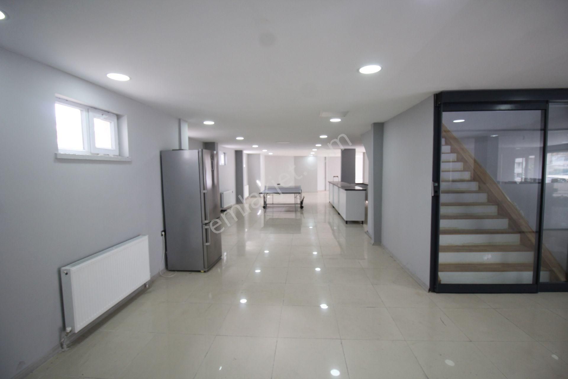 Krc'den Misket Mahallesinde 700 Metrekare Komple Satılık Dükkan - Görsel 5