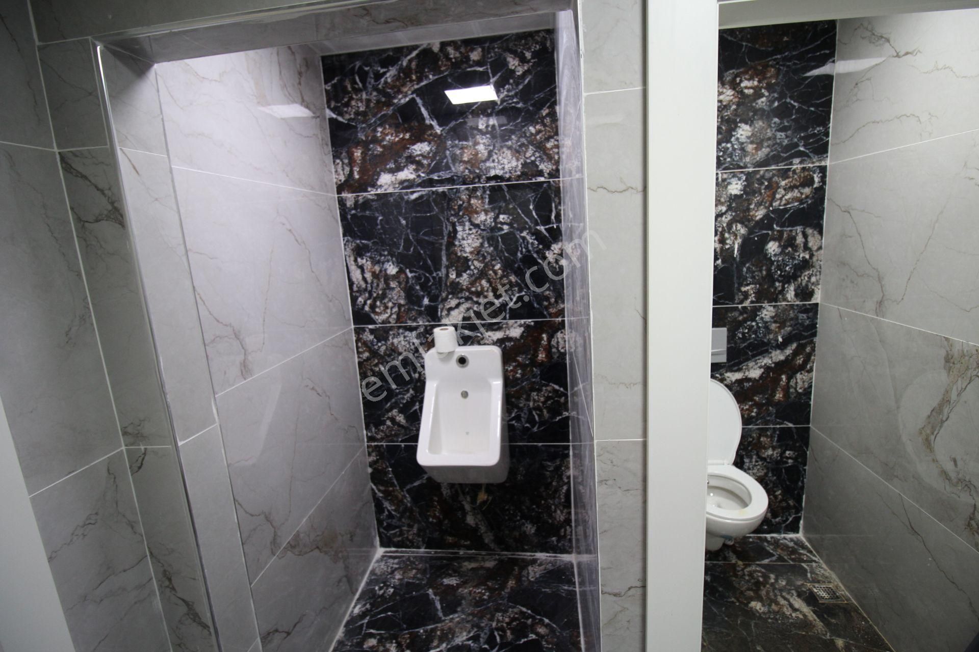 Krc'den Misket Mahallesinde 700 Metrekare Komple Satılık Dükkan - Görsel 17