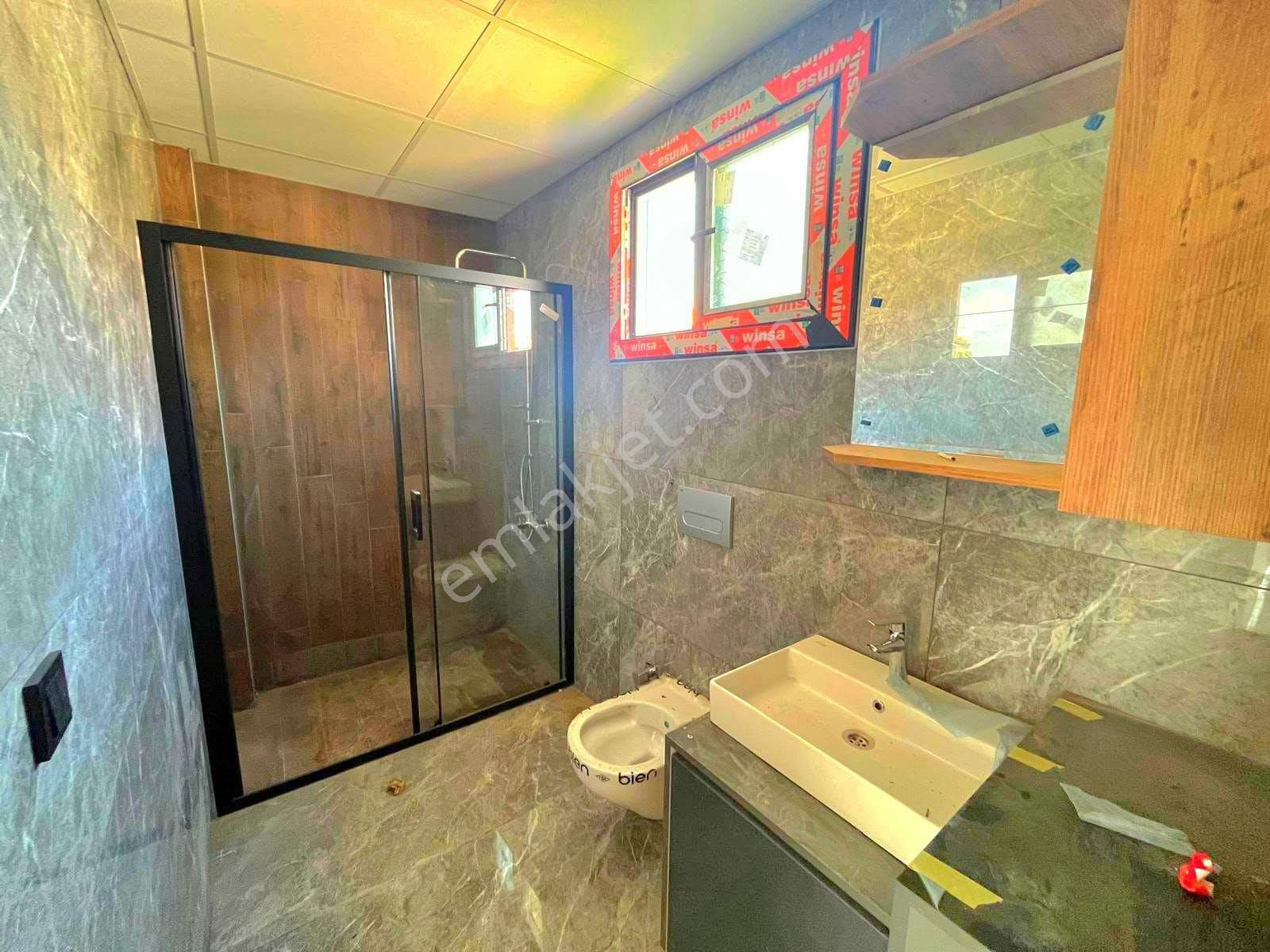 Kuşadasında Köşe Konumlu Özel Havuzlu 3+1 Sıfır Villa - Görsel 17