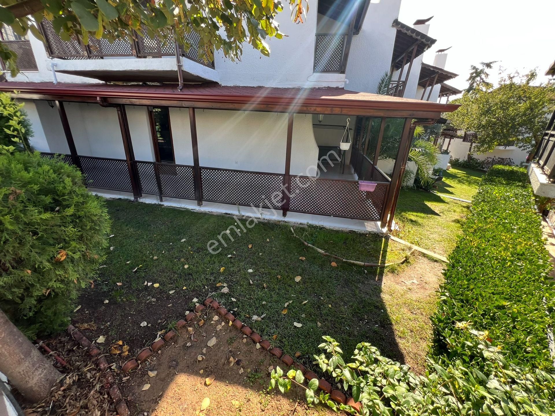 Vizyon Emlak'tan Site İçerisinde Havuzlu Yapılı Villa - Görsel 24