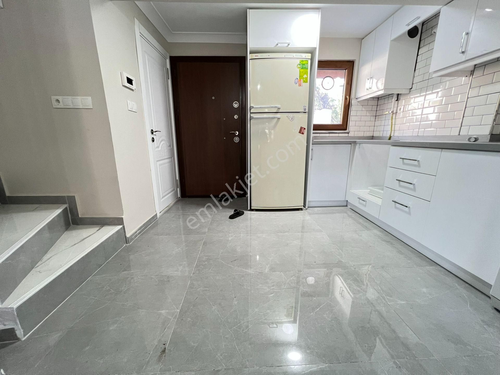 Vizyon Emlak'tan Site İçerisinde Havuzlu Yapılı Villa - Görsel 6
