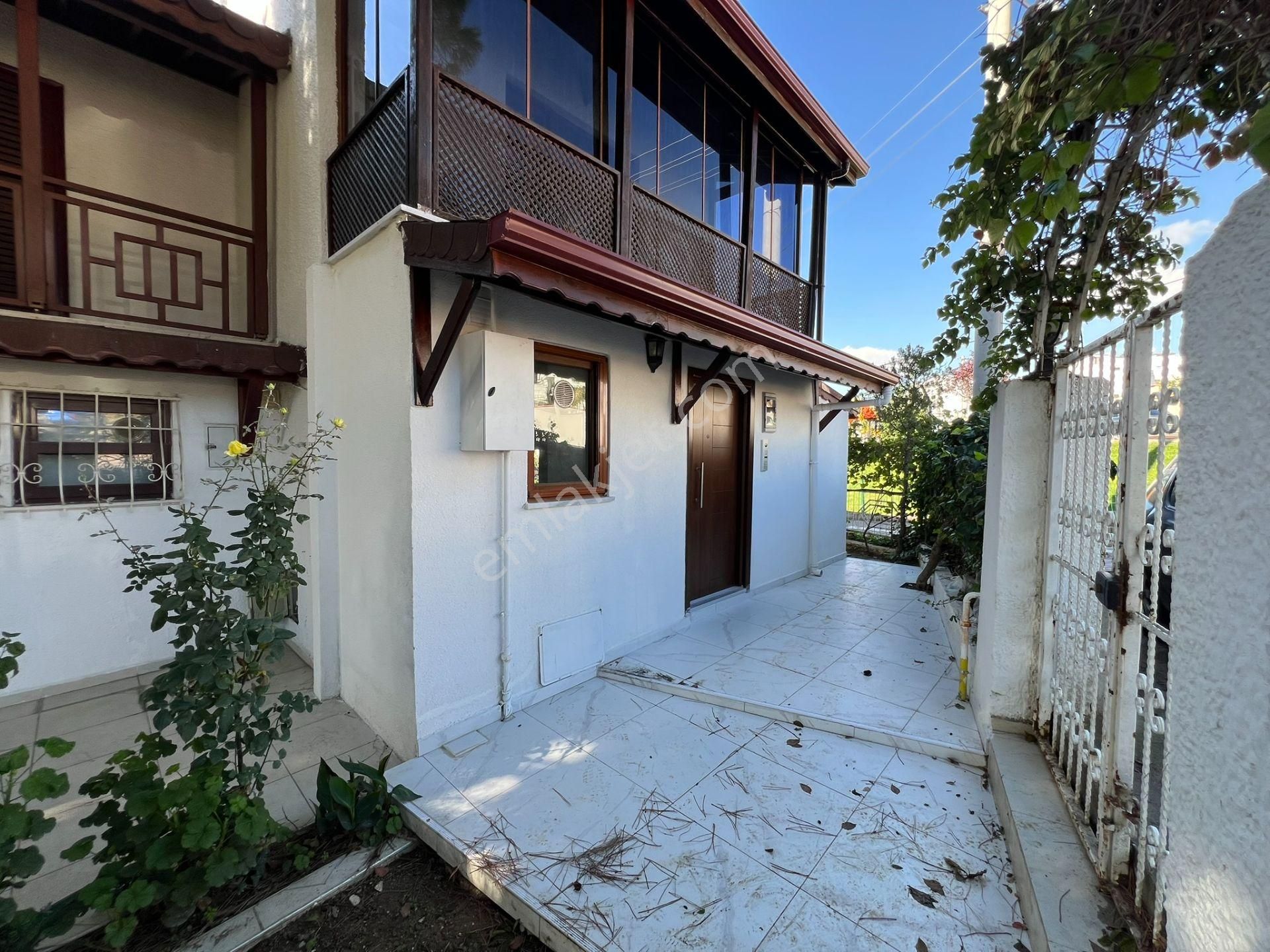 Vizyon Emlak'tan Site İçerisinde Havuzlu Yapılı Villa - Görsel 19