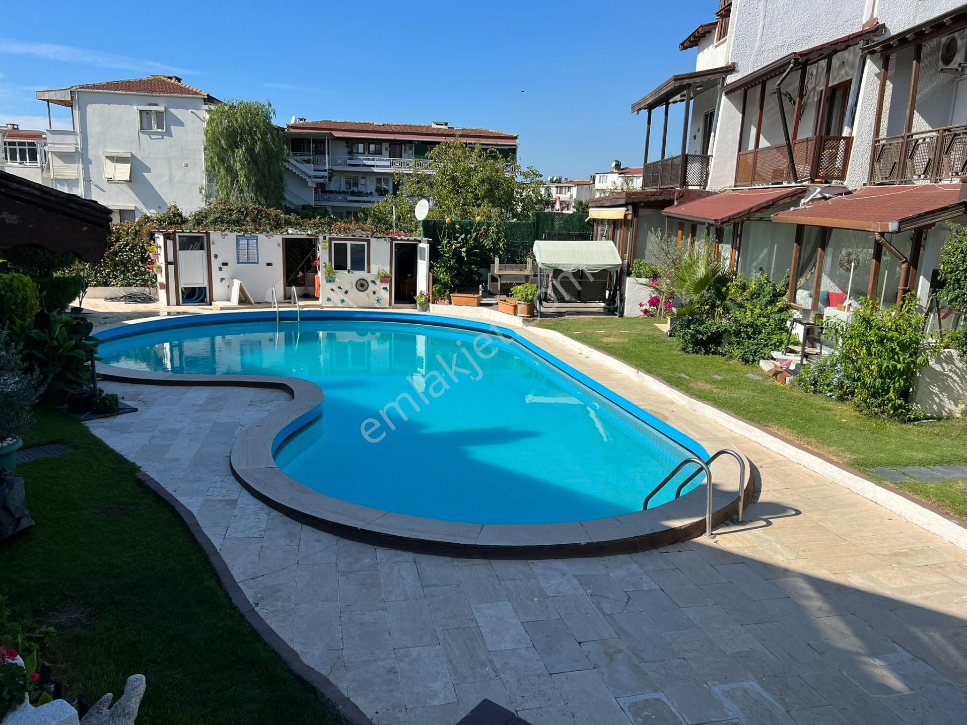 Vizyon Emlak'tan Site İçerisinde Havuzlu Yapılı Villa - Görsel 27