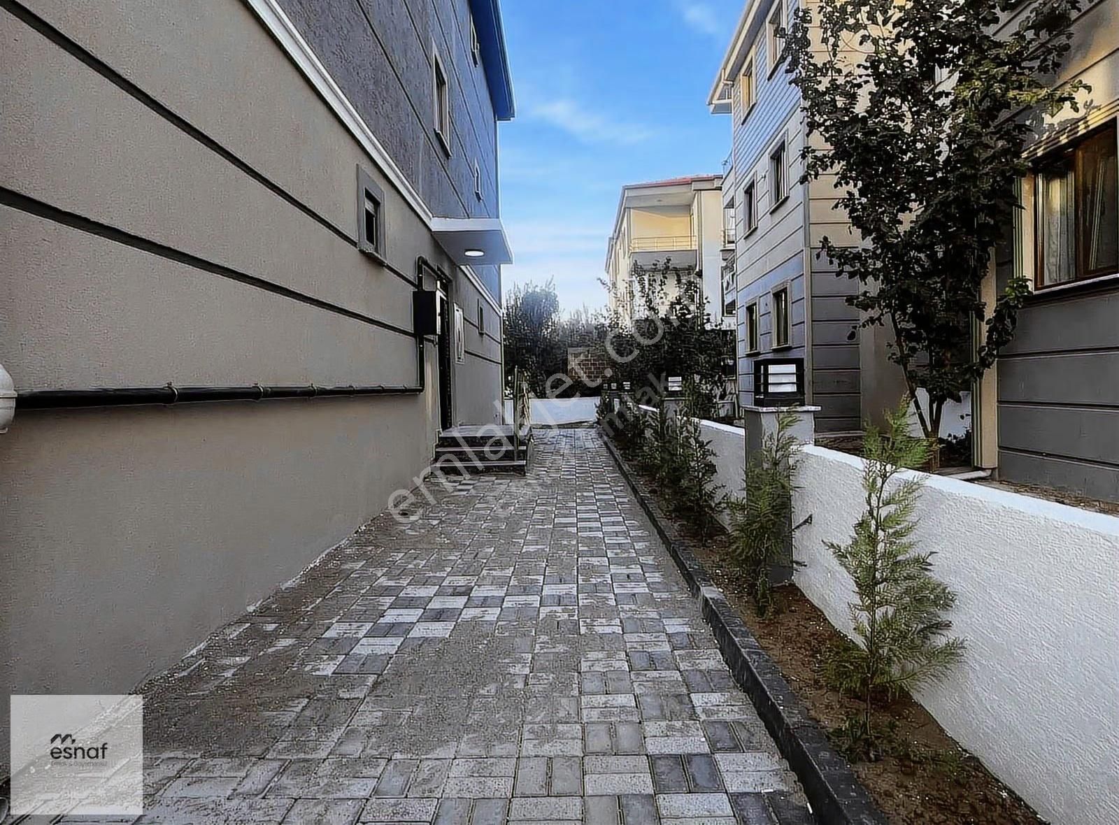 Gömeç Mithatpaşa Mahallesi 2+1 Genişliğinde 1+1 Satılık Daire - Görsel 16