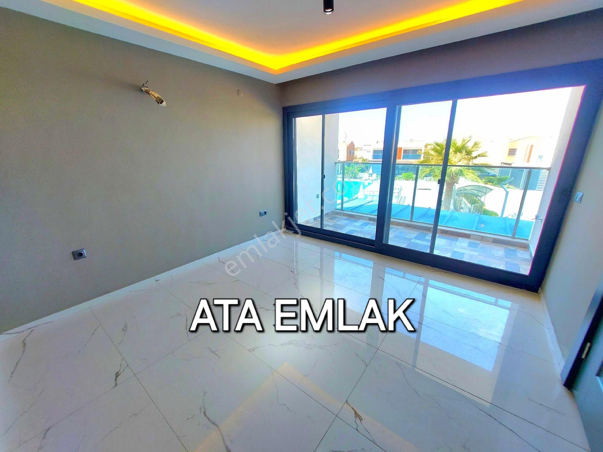 Kuşadasında Plaja Ve Avm'lere Yakın Havuzlu Sitede Otoparklı Bahçeli Sıfır Villa - Görsel 17