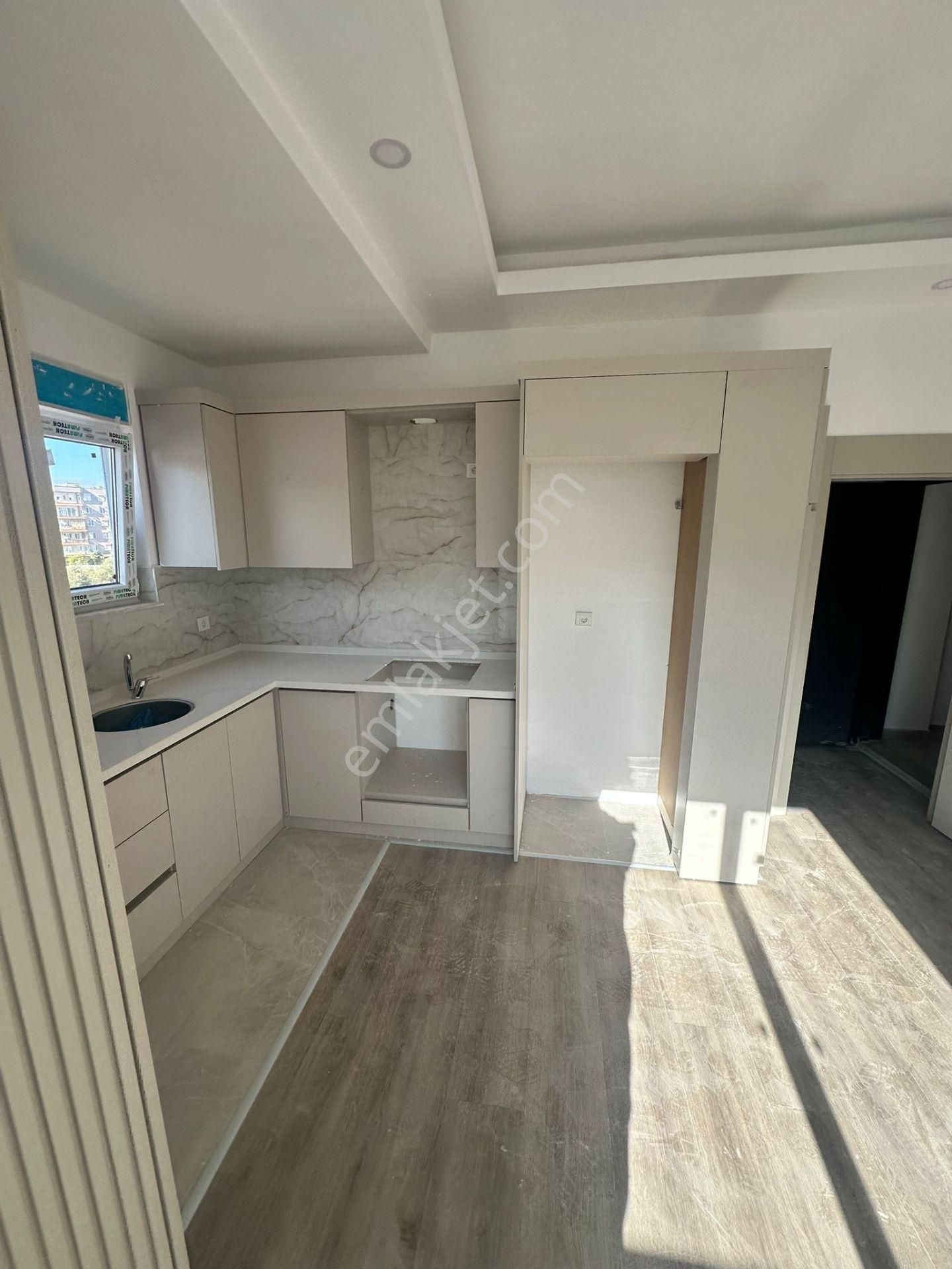 Varsak Aydoğmuşda Katta Asansörlü Daireler