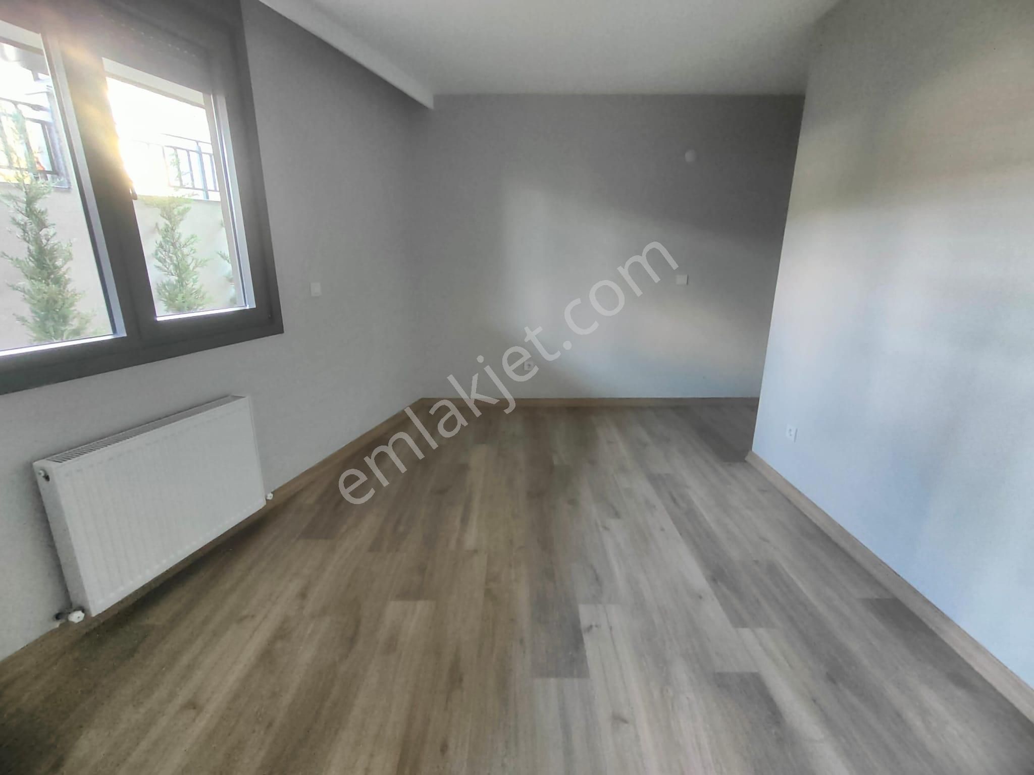 Emlak Dünyasından Küçükyalı'da 2+1 Bahçe Kullanımlı Sıfır Daire - Görsel 11