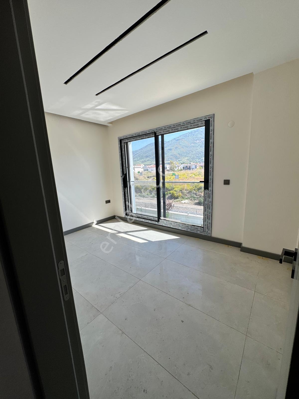 Kuşadası Güzelçamlı'da Denize 300 Mt Yakın Özel Havuzlu Villamız - Görsel 17