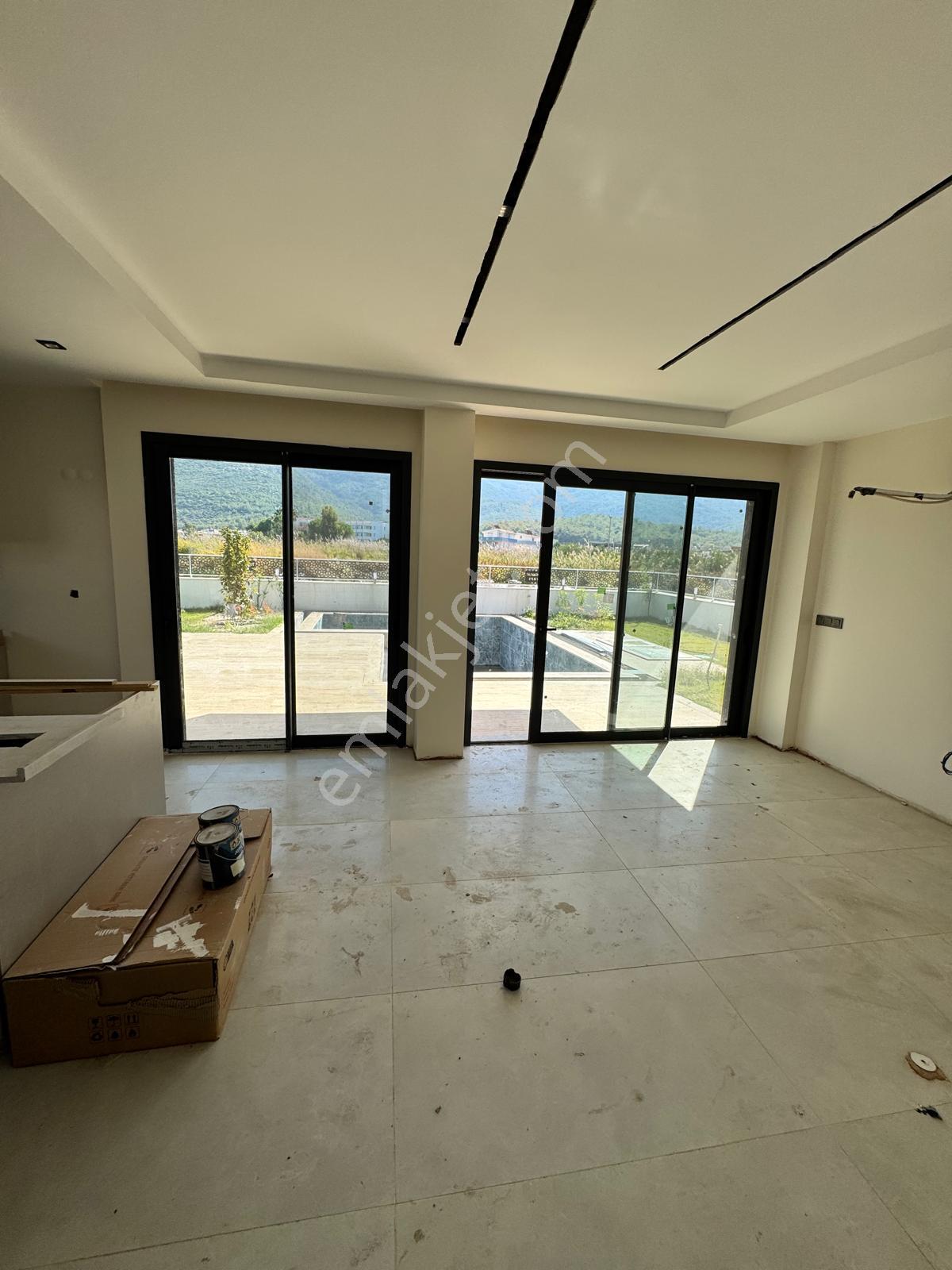 Kuşadası Güzelçamlı'da Denize 300 Mt Yakın Özel Havuzlu Villamız - Görsel 7