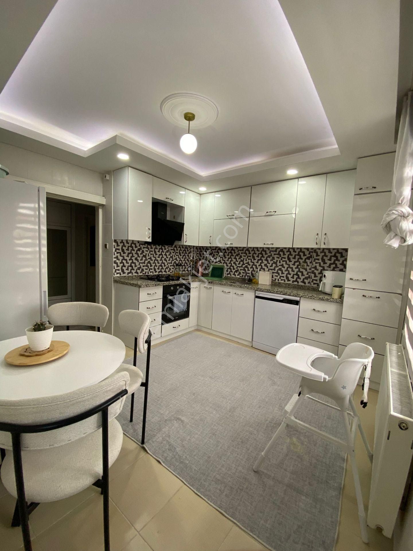 Kaçmaz Emlaktan Kütahya Merkezde Satlık 3+1 Aiire