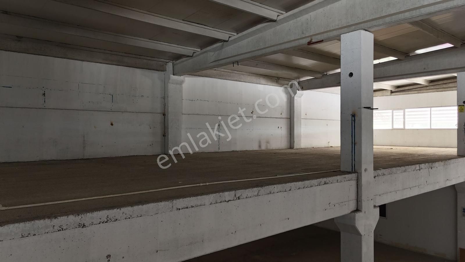 Bergama 3'üncü Sanayi Bölgesinde 1000 M2 Depo Kiralıktır - Görsel 28