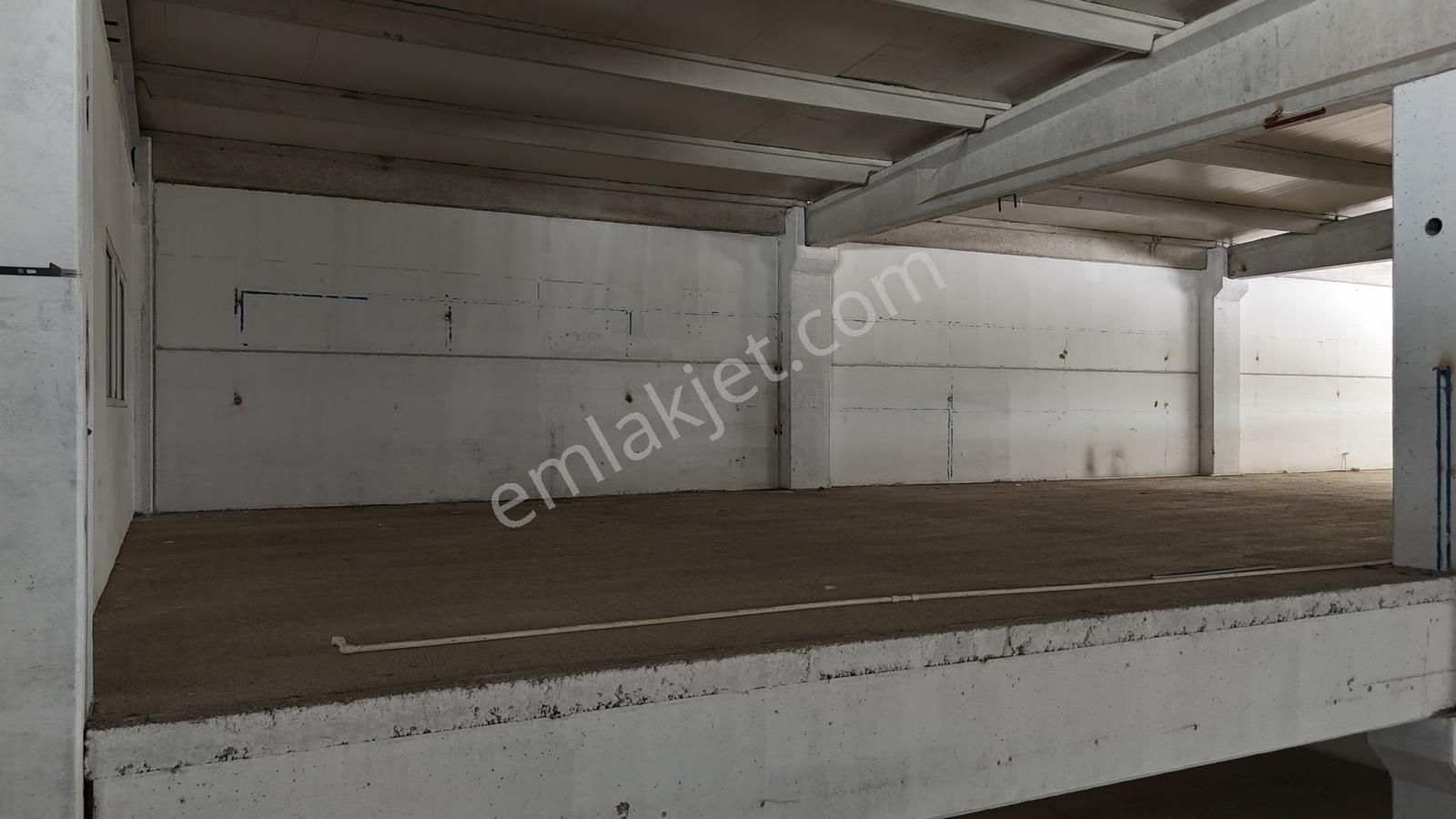 Bergama 3'üncü Sanayi Bölgesinde 1000 M2 Depo Kiralıktır - Görsel 30