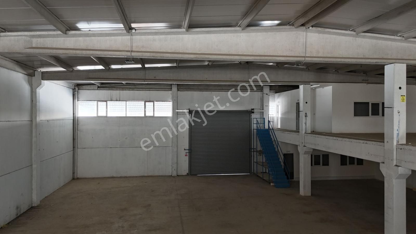 Bergama 3'üncü Sanayi Bölgesinde 1000 M2 Depo Kiralıktır - Görsel 12