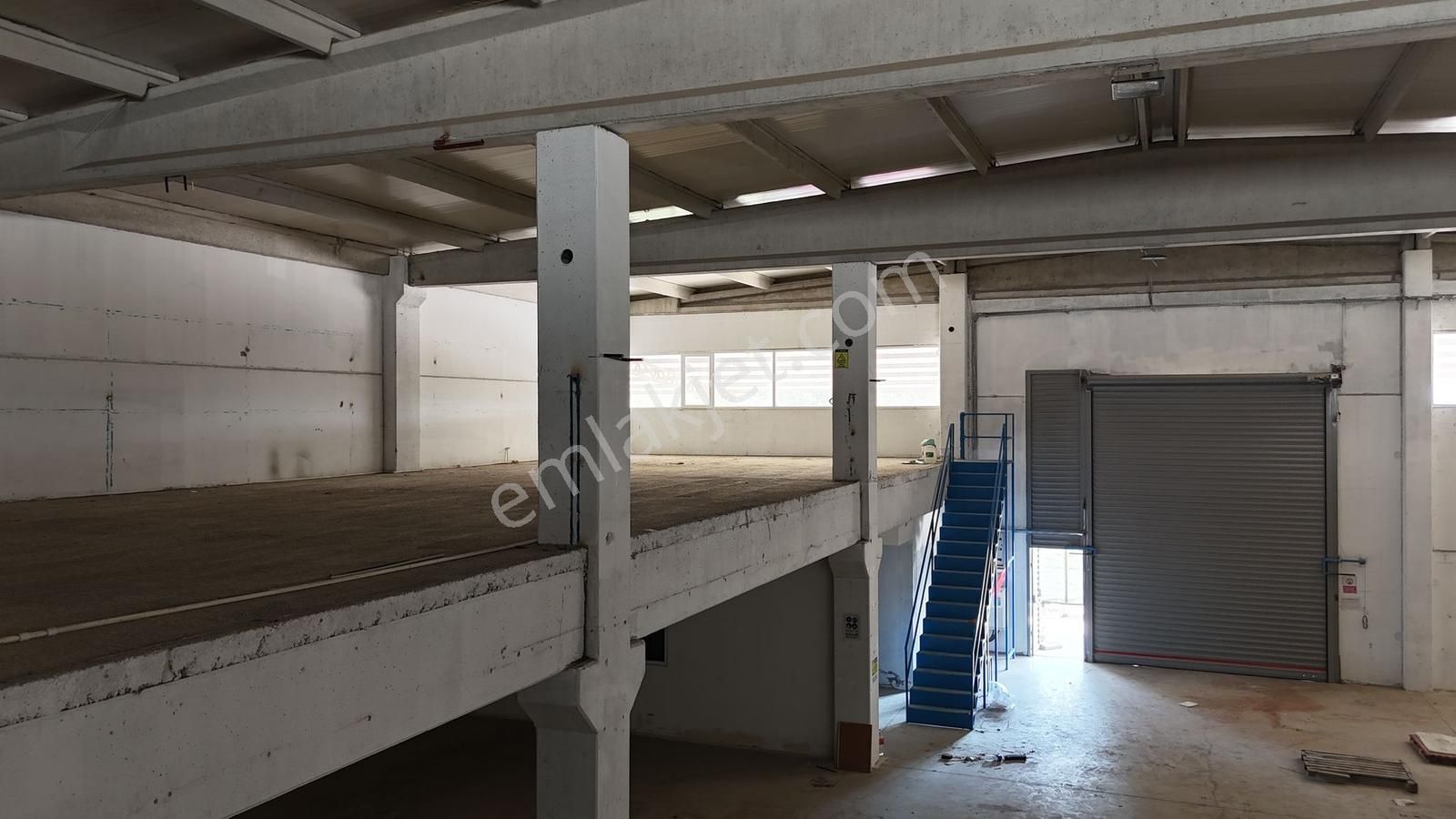 Bergama 3'üncü Sanayi Bölgesinde 1000 M2 Depo Kiralıktır - Görsel 4