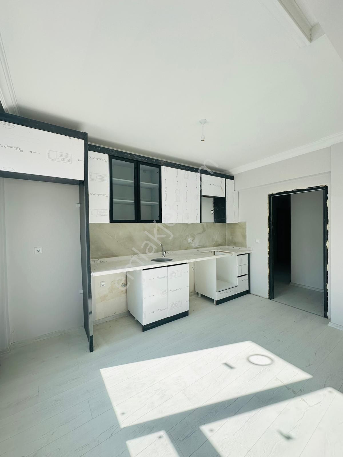 Başpınar'da Geniş Balkonlu Full Yapılı 2+1 Satılık Sıfır Daire !! - Görsel 14