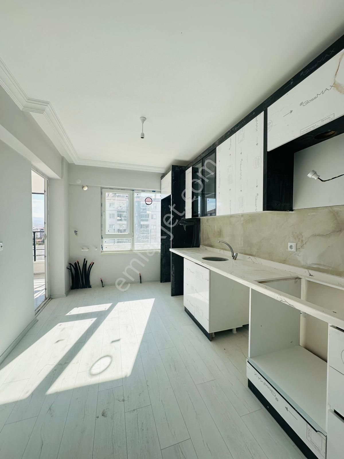 Başpınar'da Geniş Balkonlu Full Yapılı 2+1 Satılık Sıfır Daire !! - Görsel 11