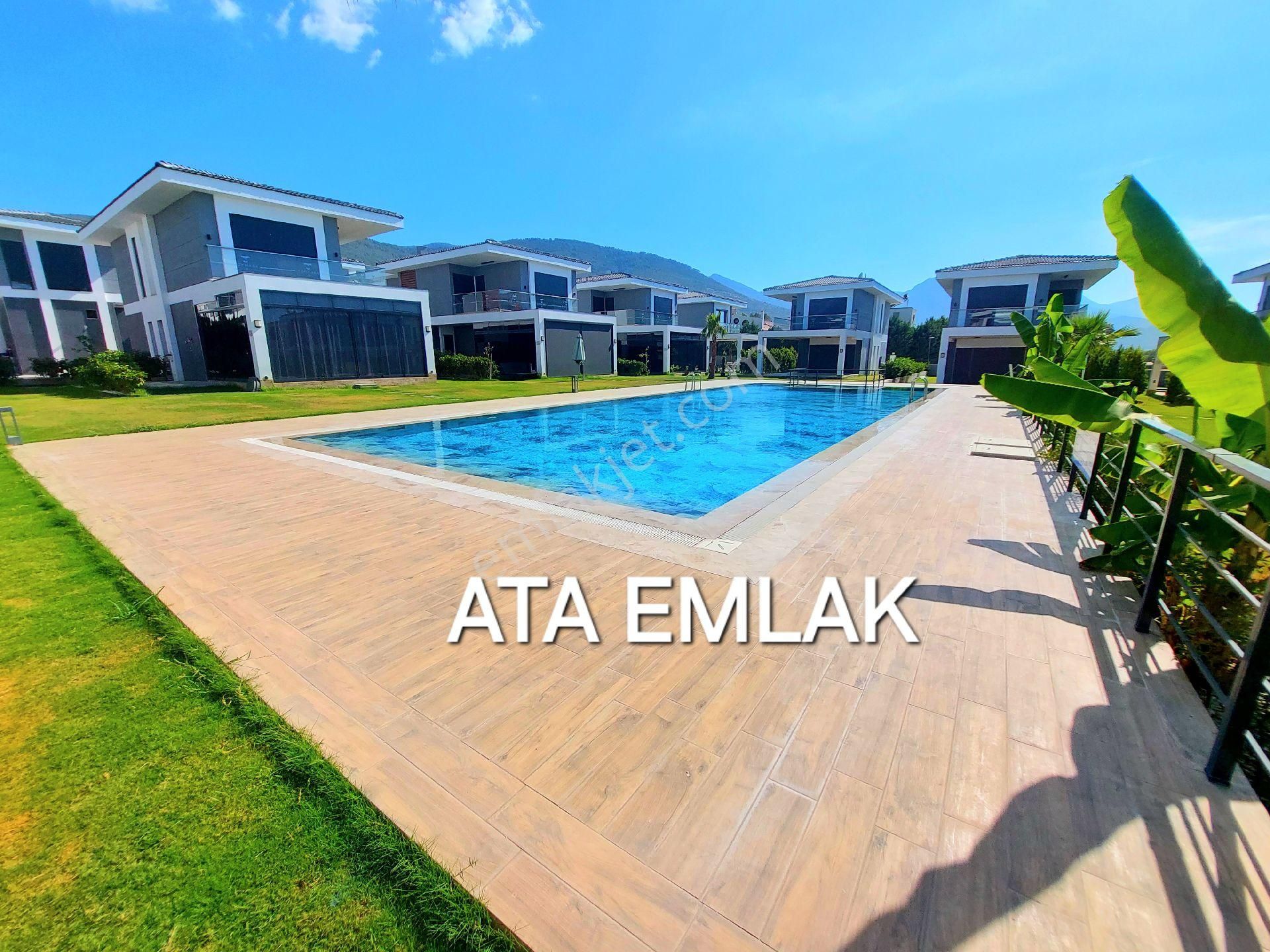 Güzelçamlıda Havuzlu Sitede Tek Müstakil Bahçeli Sıfır Villa - Görsel 31