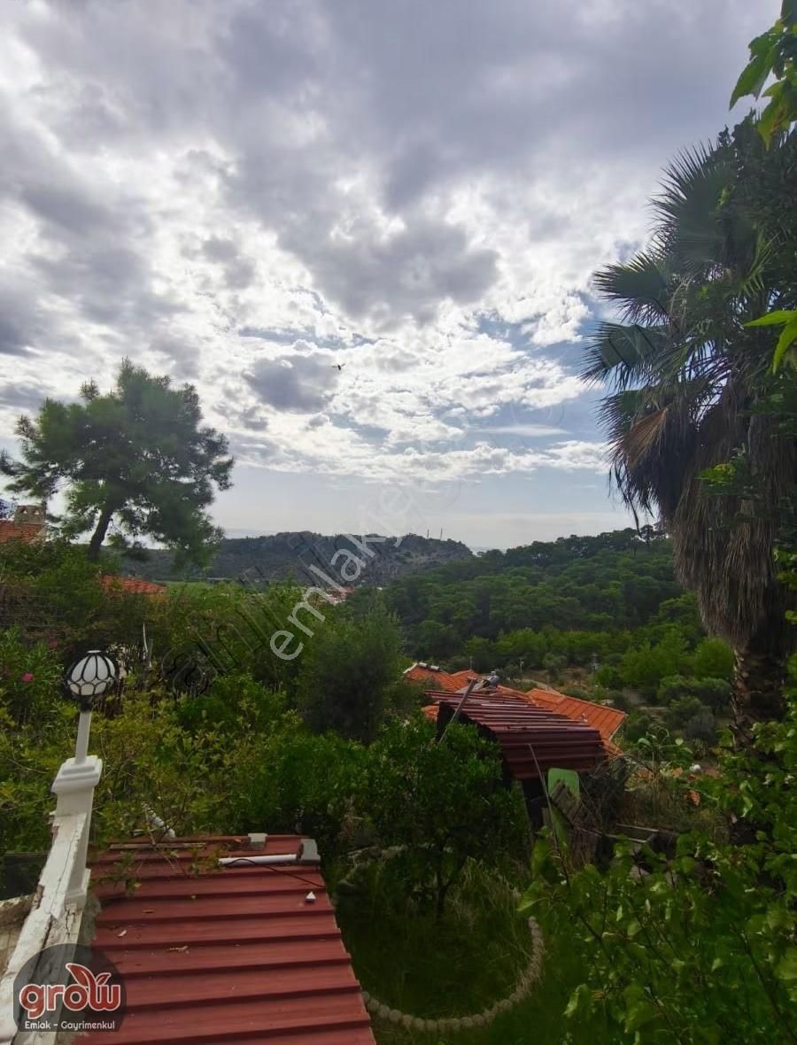 Sarıgerme'de Deniz Manzaralı İkiz Villa - Görsel 8