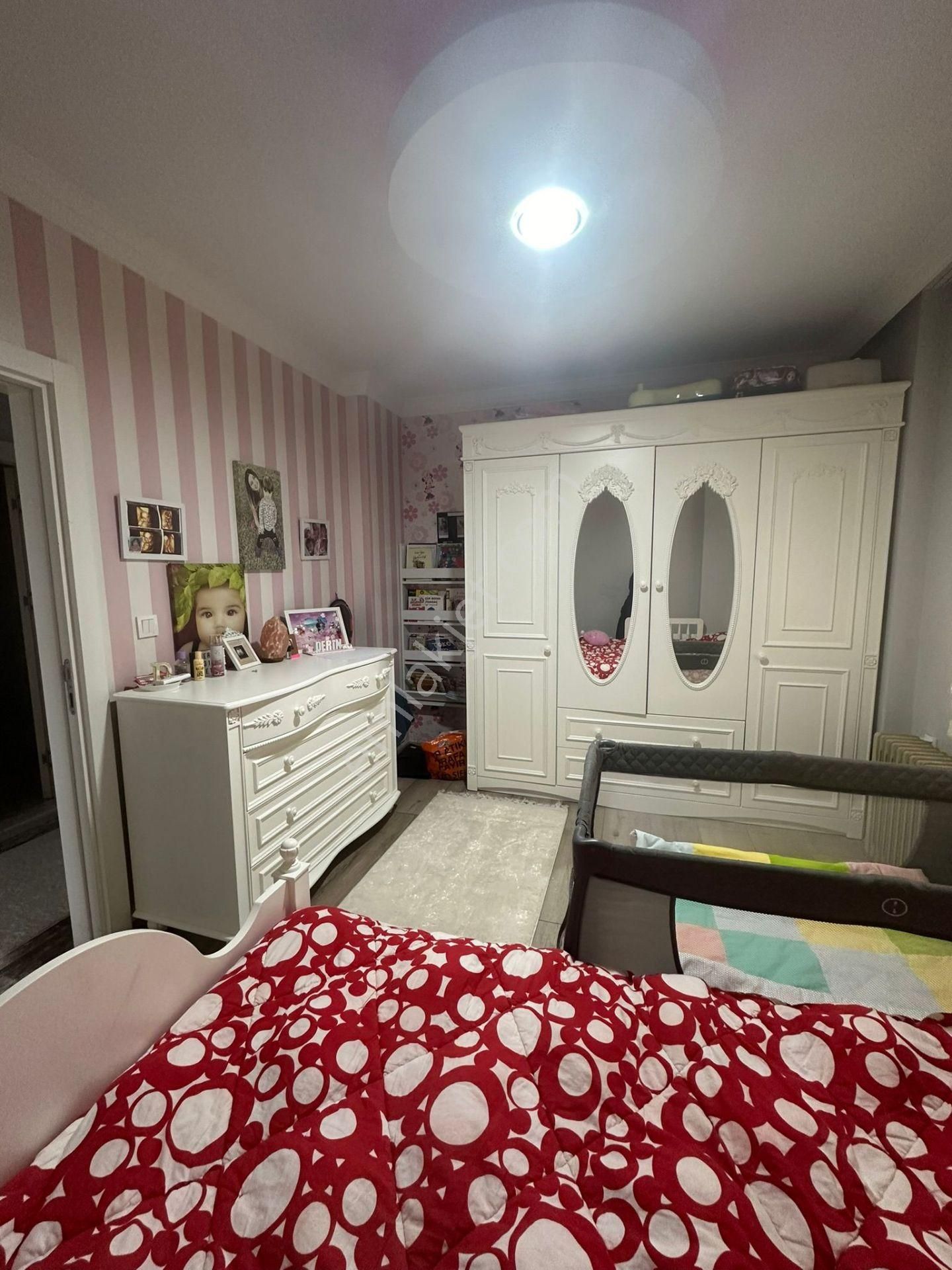 Yeni Binada Arakat , Ayrı Mutfaklı Geniş 3+1 - Görsel 18