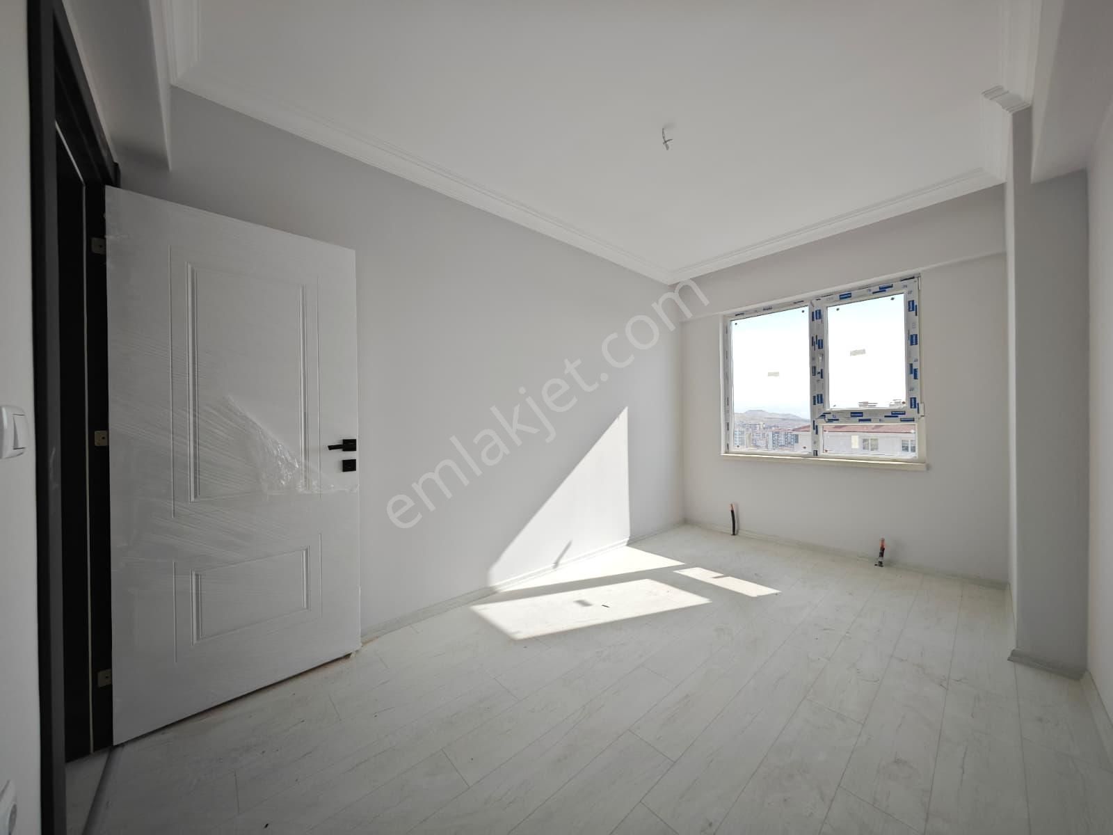 Başpınar'da Full Yapılı Geniş Balkonlu 2.katta Satılık Sıfır Daire !! - Görsel 14