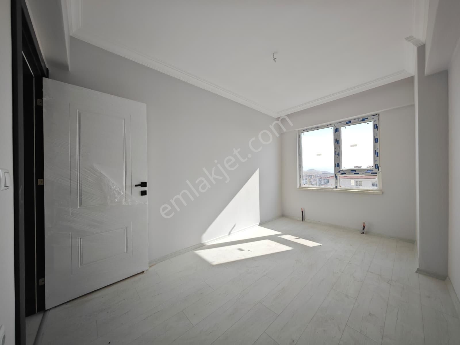 Başpınar'da Full Yapılı Geniş Balkonlu 2.katta Satılık Sıfır Daire !! - Görsel 13