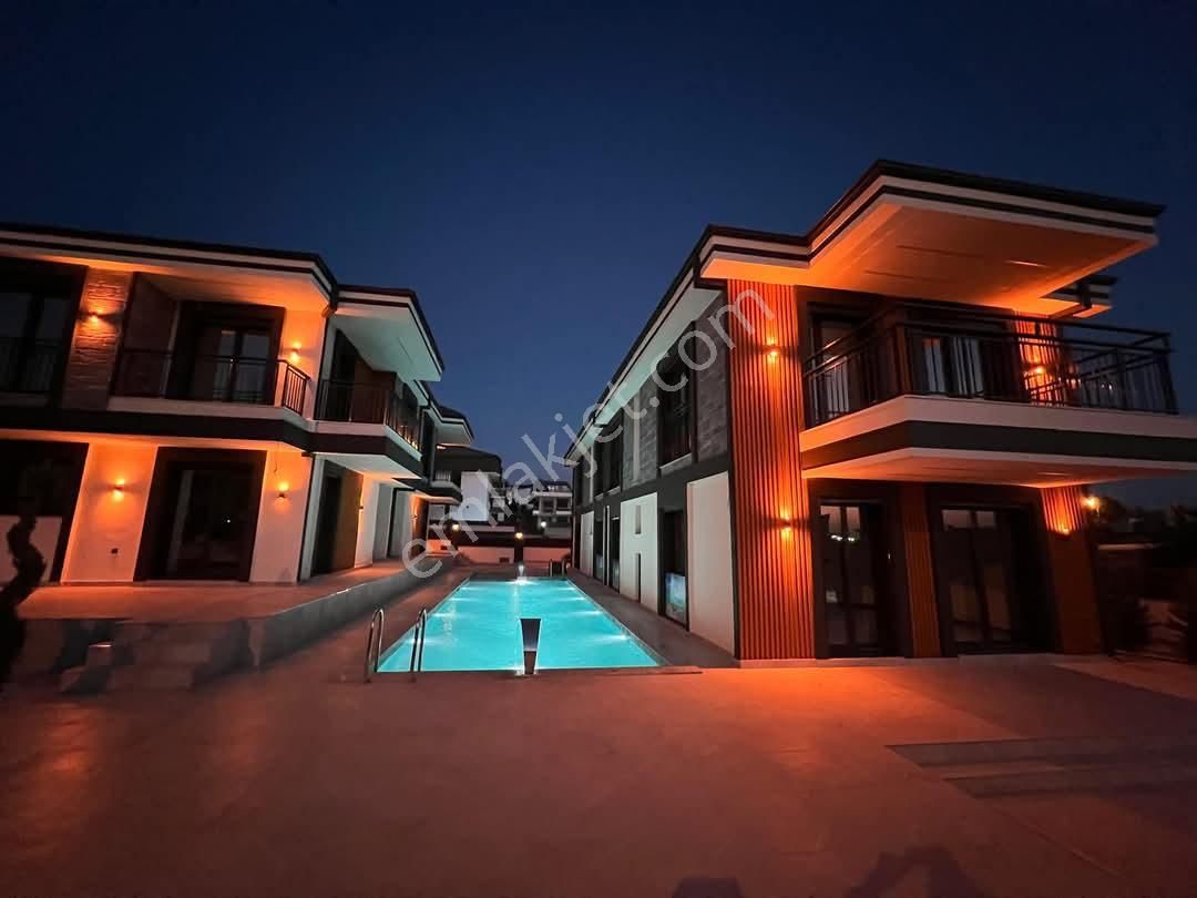 Didim Hisar Mahallesinde Havuzlu Sitede 3+1 Villa - Görsel 3