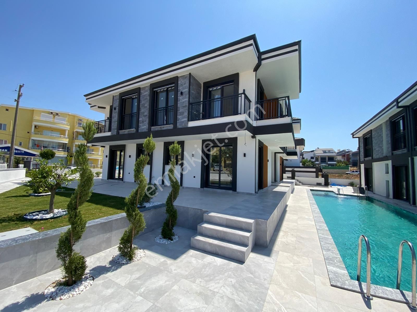 Didim Hisar Mahallesinde Havuzlu Sitede 3+1 Villa - Görsel 2