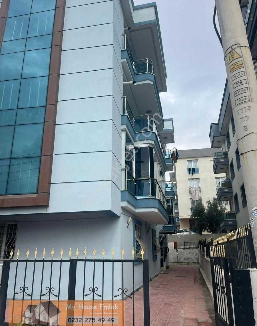 İzmir Buca Gaziemir'e Sınır 3+1 Ebeveyn Banyolu Satılık - Görsel 3