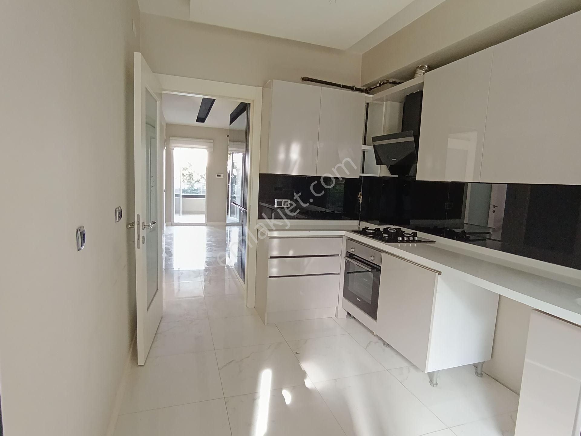 Gazze Caddesinde 1+1 Kiralık Daire - Görsel 2