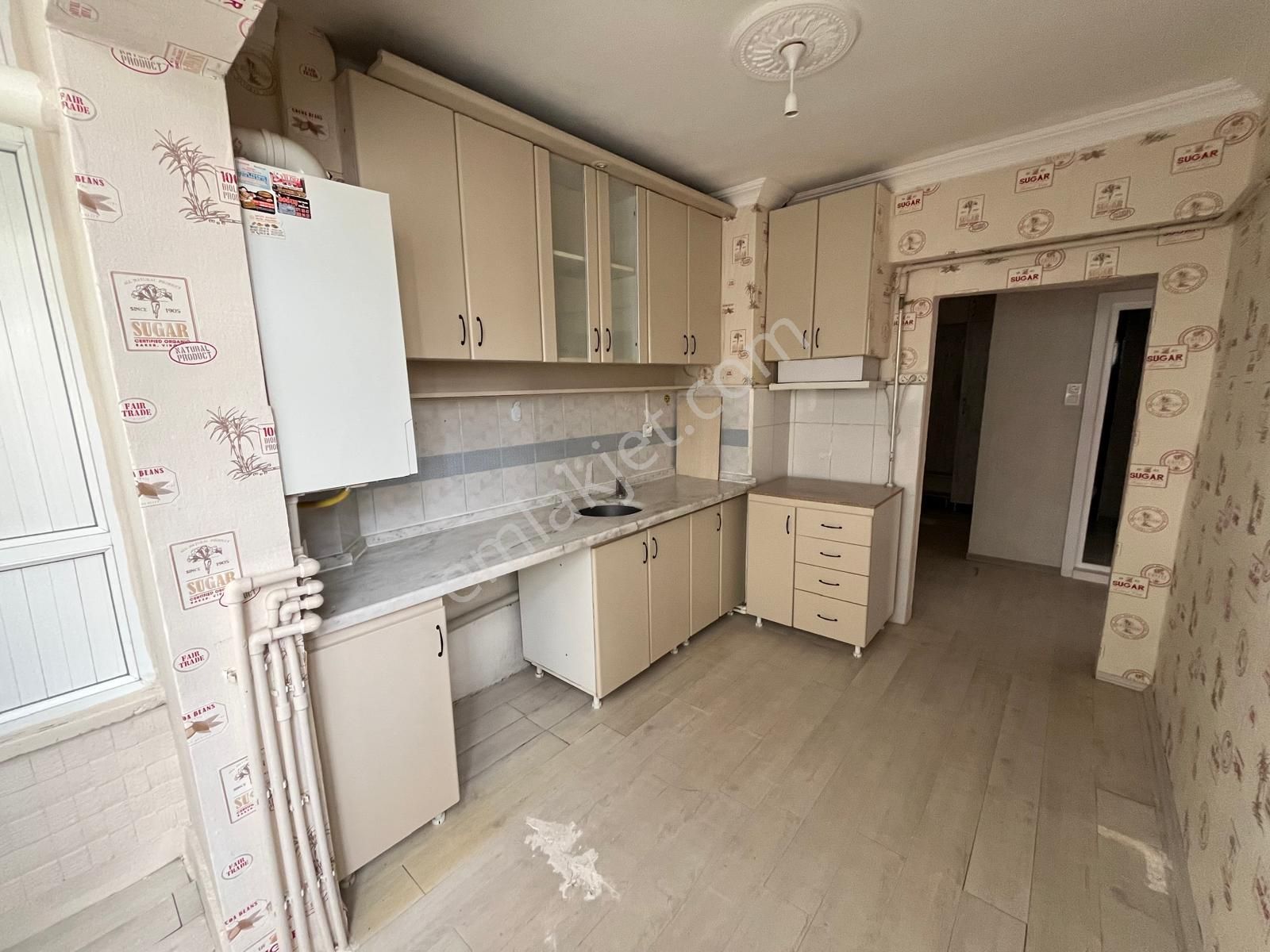 Mareşal Çakmak Mh.de 3+1 Ara Kat Ebevyn Banyolu Satılık Daire - Görsel 5