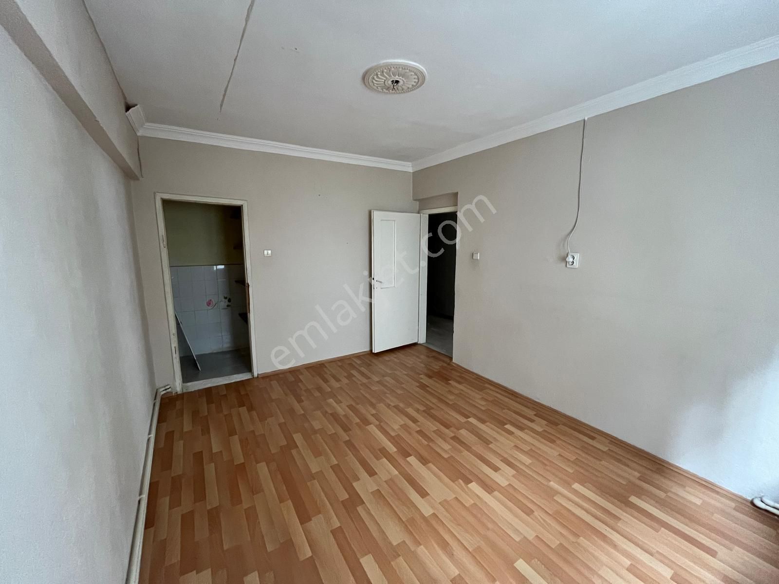 Mareşal Çakmak Mh.de 3+1 Ara Kat Ebevyn Banyolu Satılık Daire - Görsel 19