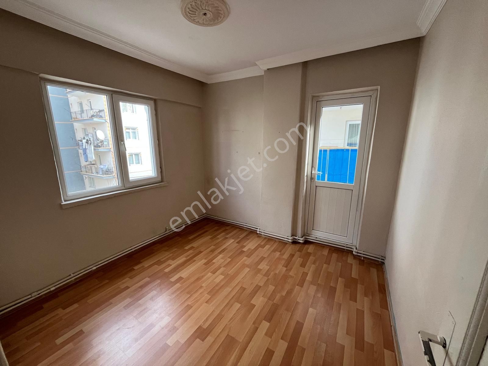 Mareşal Çakmak Mh.de 3+1 Ara Kat Ebevyn Banyolu Satılık Daire - Görsel 14