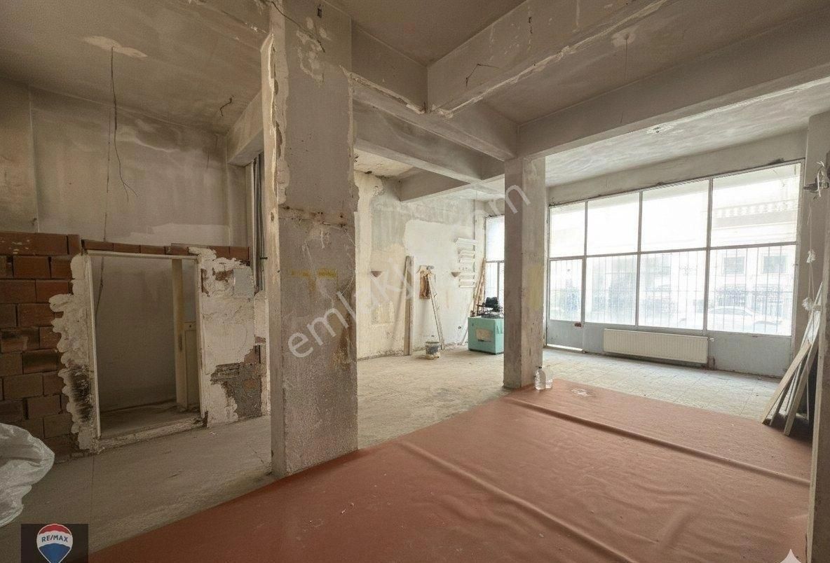 Kuşadası Merkezde Satılık 2 Daire 1 Dükkan - Görsel 31