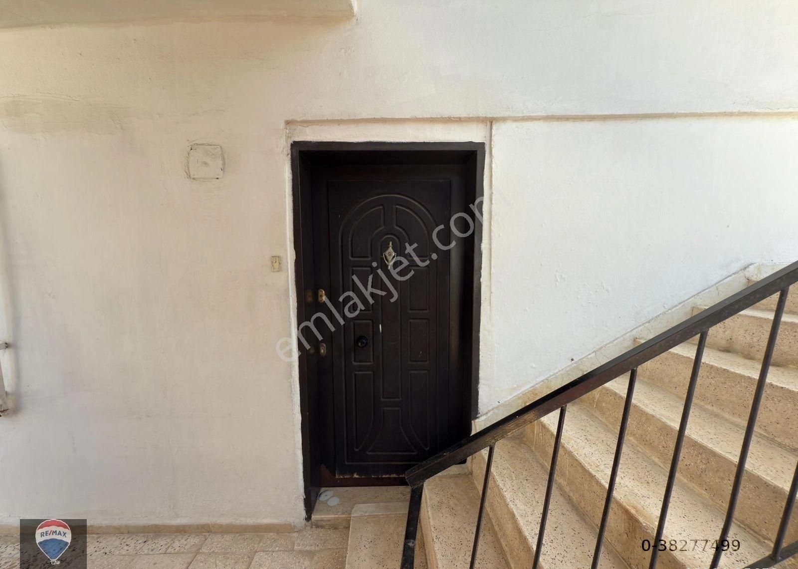 Kuşadası Merkezde Satılık 2 Daire 1 Dükkan - Görsel 26