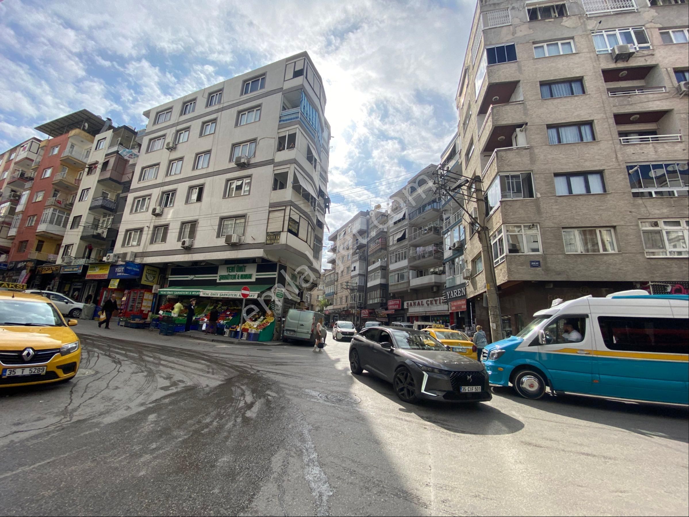 Yeşilyurt Mızraklı Cadde Üzerinde 2+1 90m2 Lüks Dekorlu Ferah Daire - Görsel 34