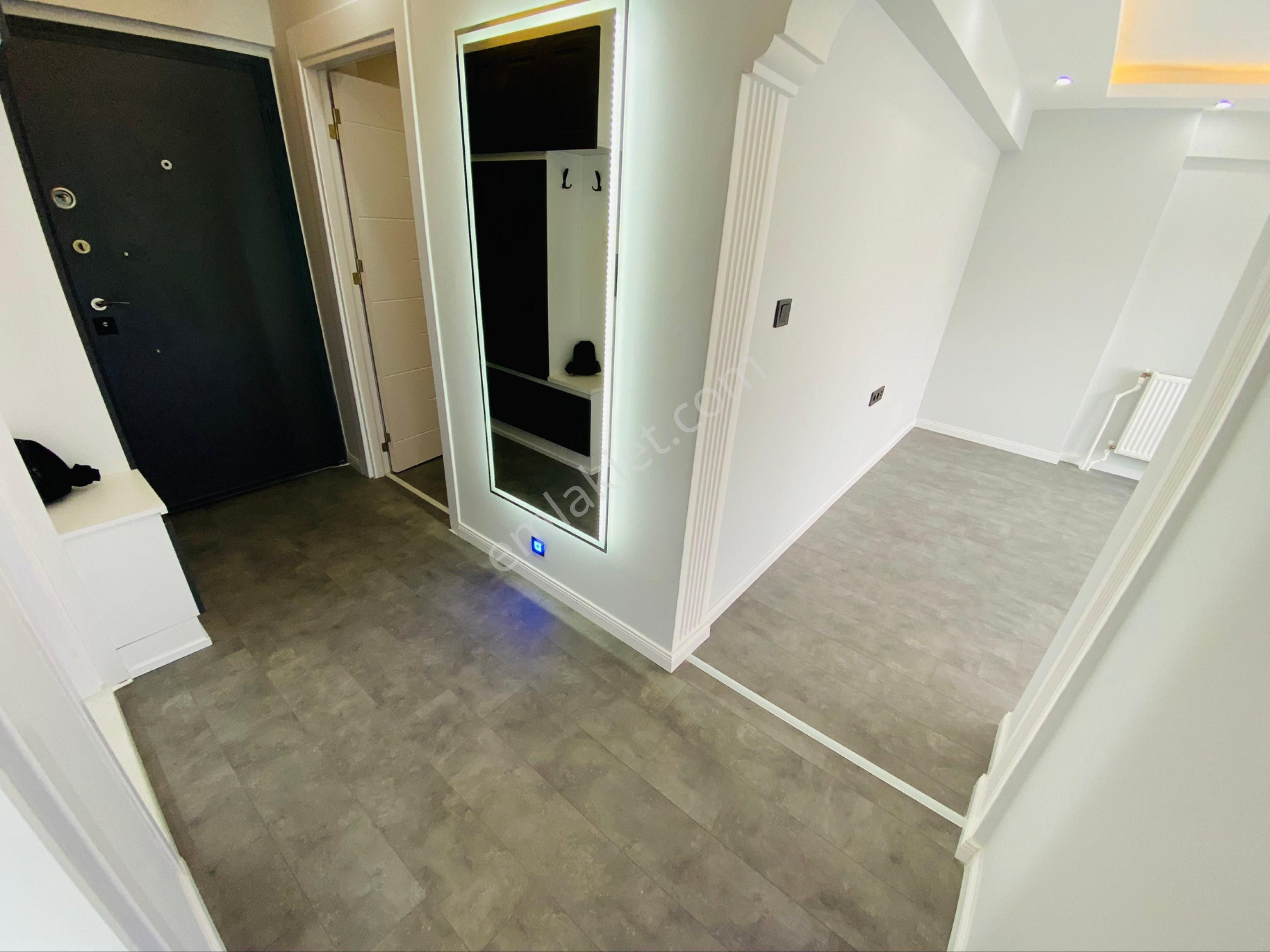 Yeşilyurt Mızraklı Cadde Üzerinde 2+1 90m2 Lüks Dekorlu Ferah Daire - Görsel 14