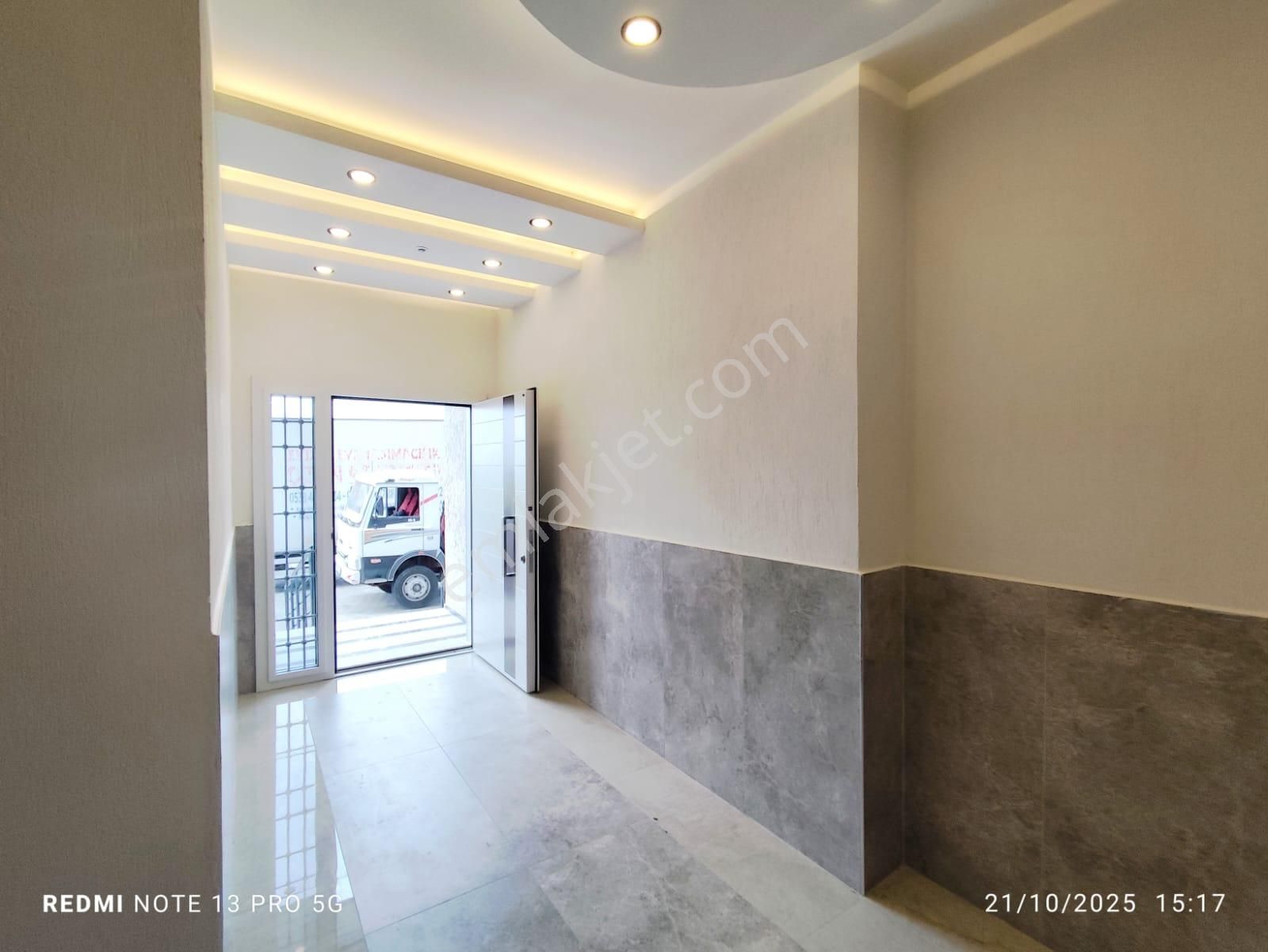 Ayvada'dan Ayvalık Altınovada 5 Katlı Binanın 1 Katı 3+1 Sıfır Lüks Daire - Görsel 4