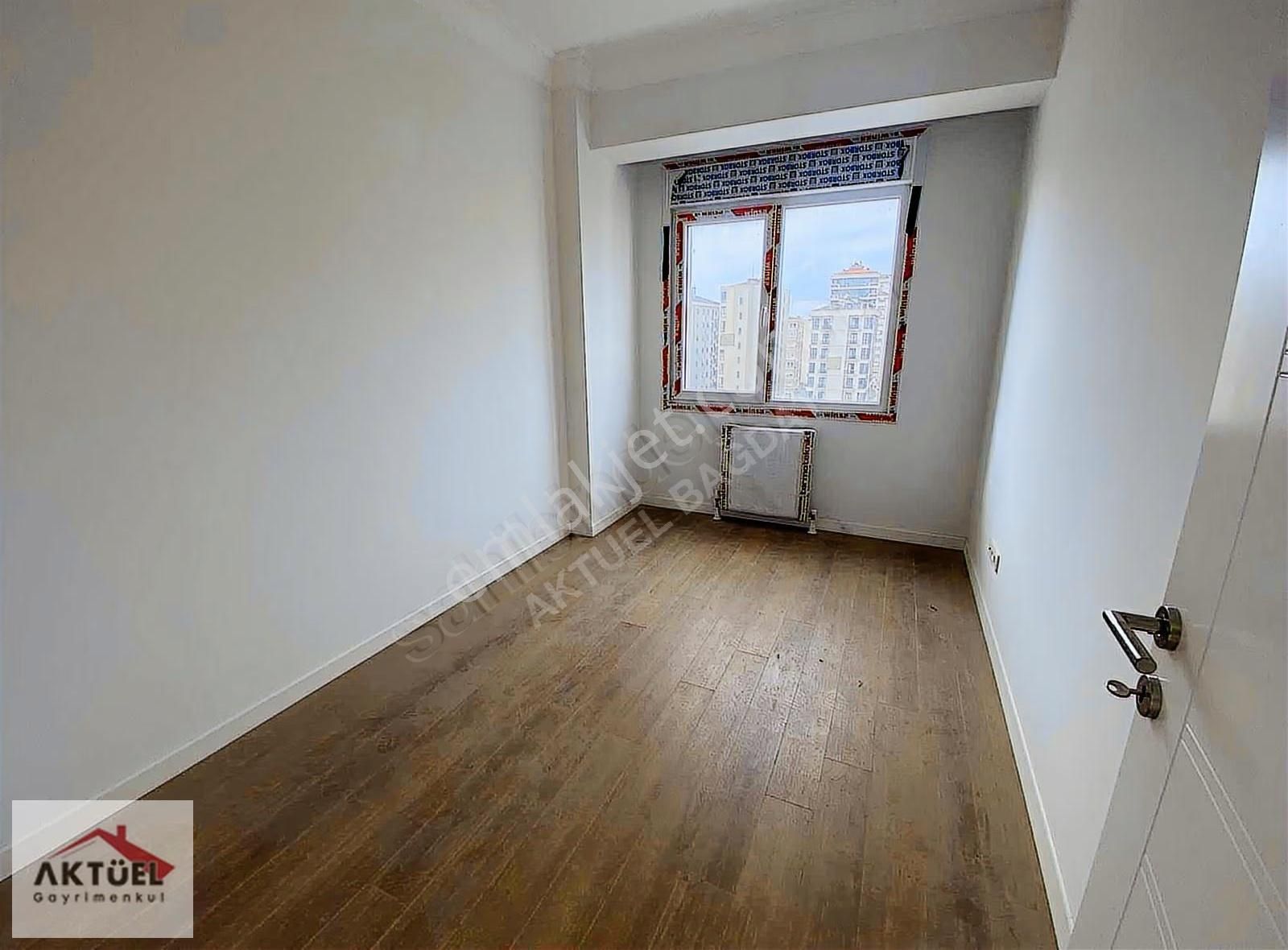 Göztepe'de Deniz Manzaralı Bağdat'a Yakın 140 M2 Balkonlu 3+1 - Görsel 26