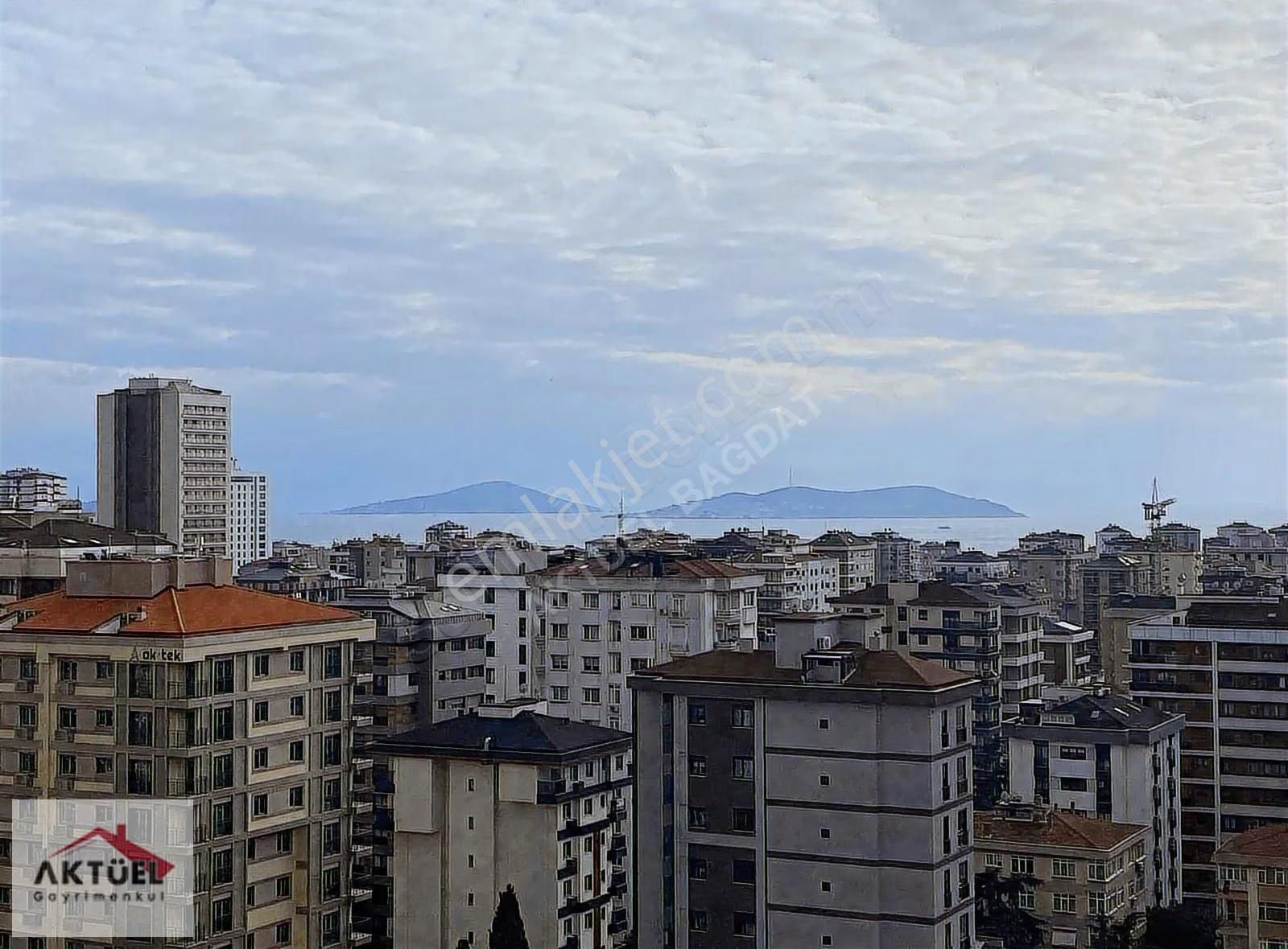 Göztepe'de Deniz Manzaralı Bağdat'a Yakın 140 M2 Balkonlu 3+1 - Görsel 23