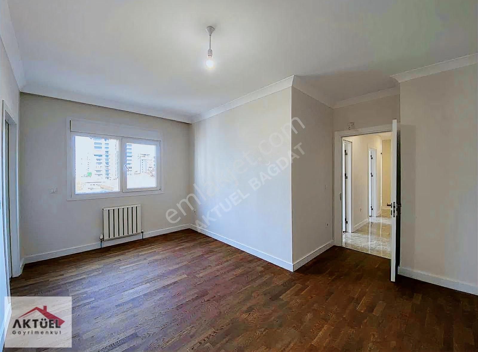 Çiftehavuzlar Sahil'de Büyük Kulübe Yakın 135 M2 Balkonlu 3+1 - Görsel 5