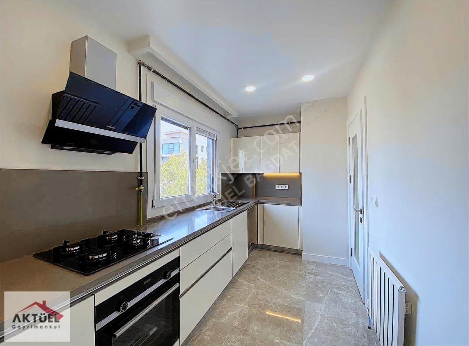 Çiftehavuzlar Sahil'de Büyük Kulübe Yakın 135 M2 Balkonlu 3+1 - Görsel 16