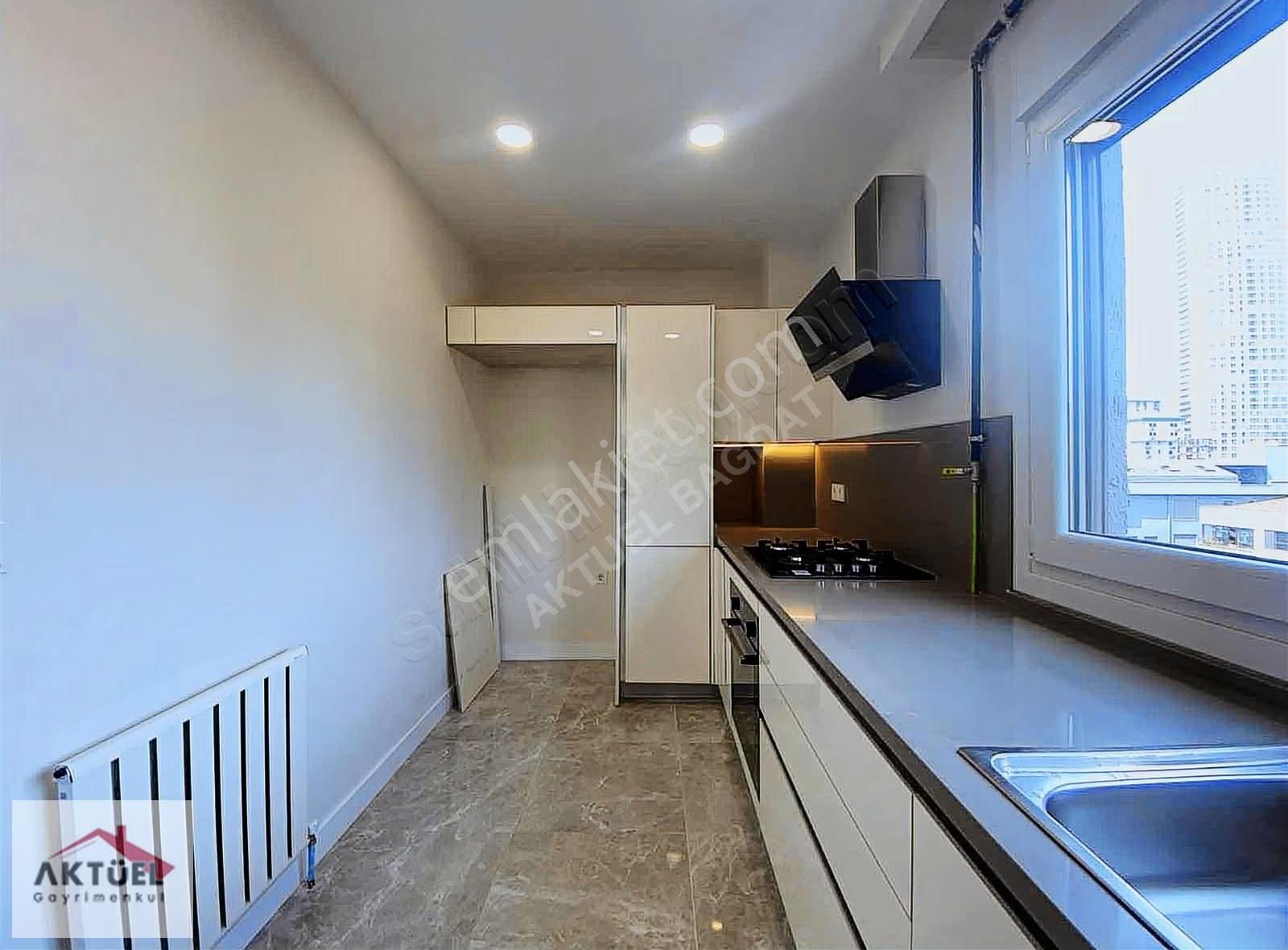 Çiftehavuzlar Sahil'de Büyük Kulübe Yakın 135 M2 Balkonlu 3+1 - Görsel 19