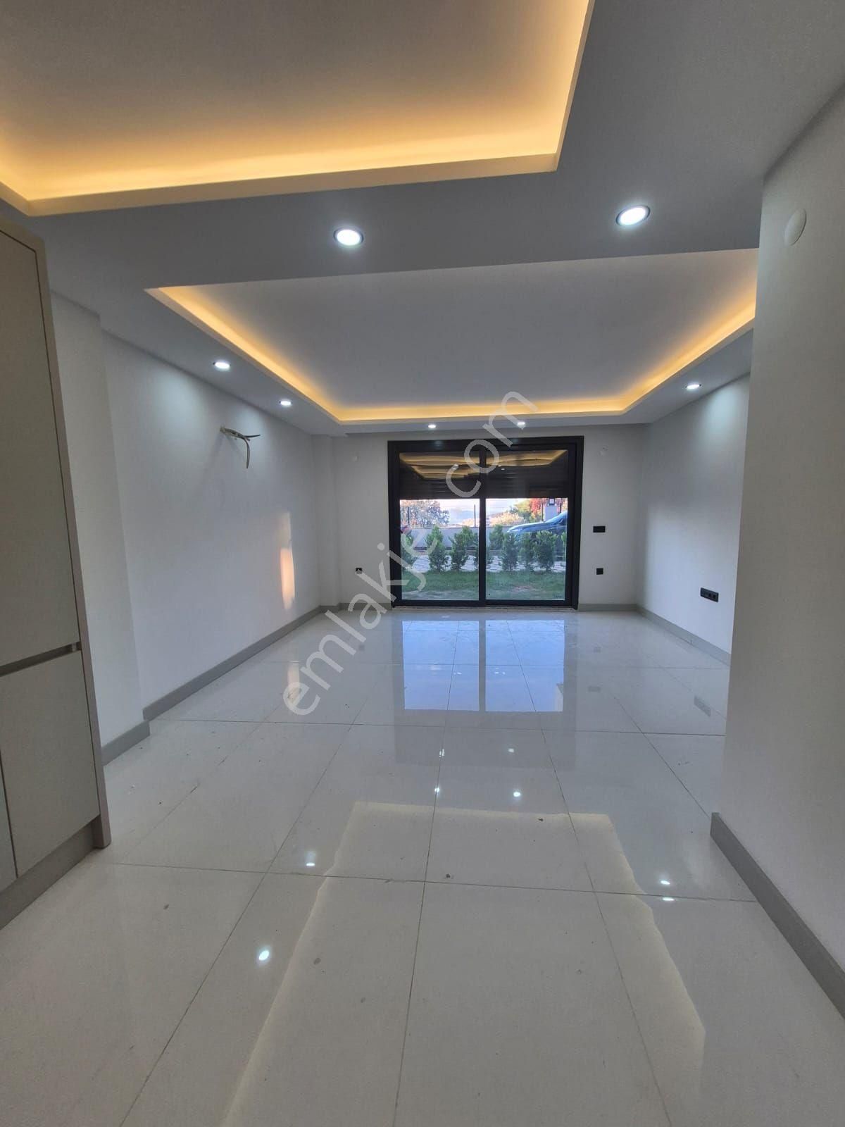 Kuşadası'nda Sıfır Kendine Ait Bahçeli 2+1 - Görsel 3