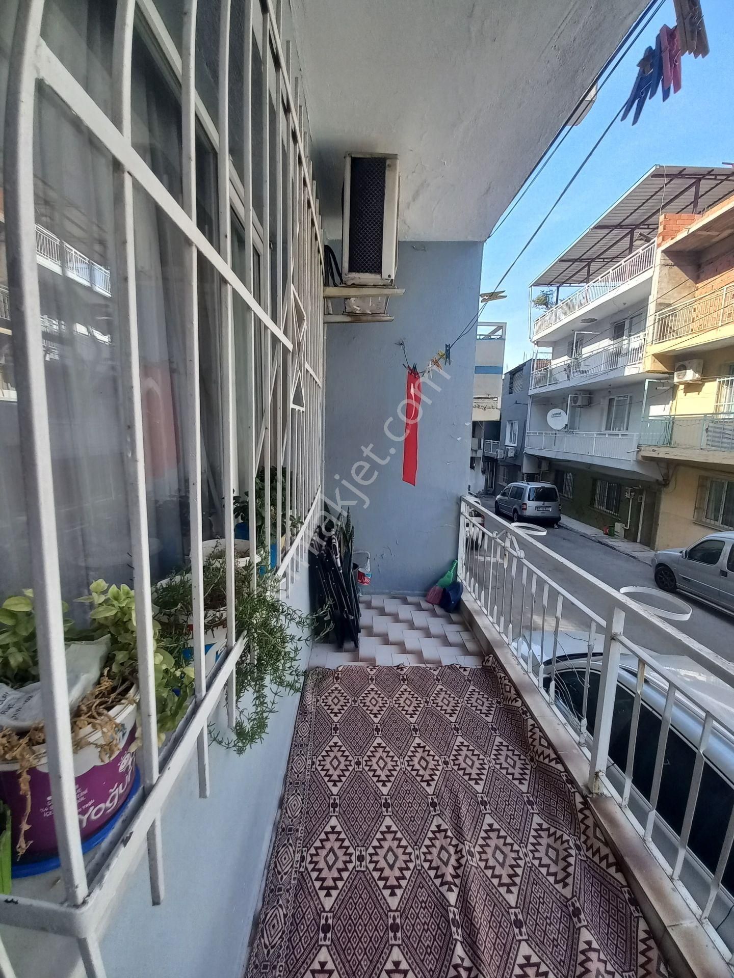 İzmir Bornova Zafer'de Satılık Müstakil Bahçeli Ev - Görsel 8