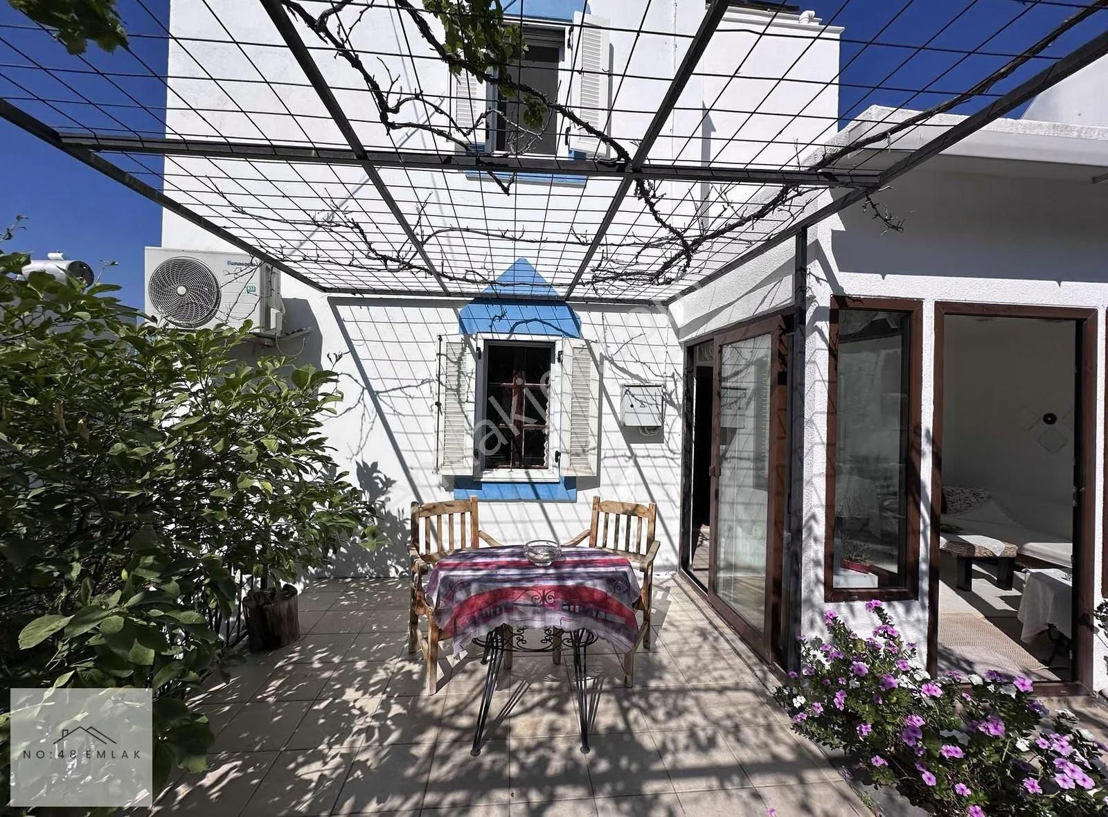 Bitez Asarlık'ta Tam Müstakil Bahçeli Villa - Görsel 23