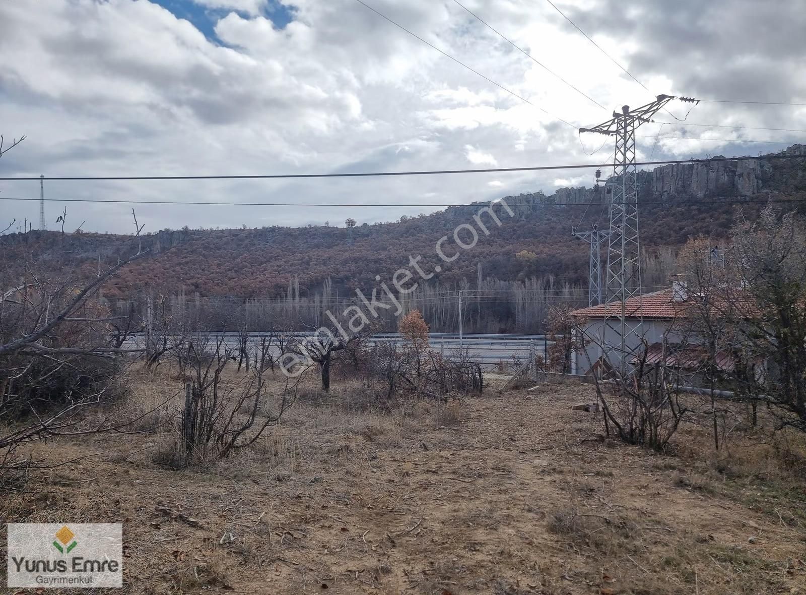 Erenkaya'da Antalya Yolu Üzeri Satılık 550 M² Bahçe - Görsel 3