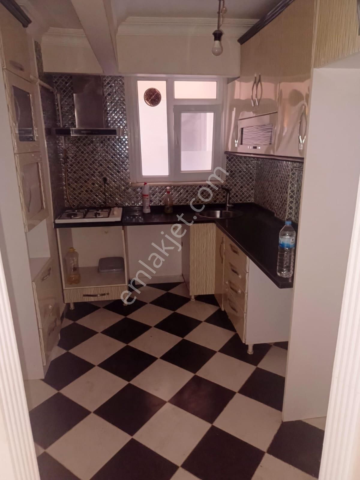 Akşenden Fatih Silivrikapıda 2+1 Full Yapılı 85m² Bahçe Katı Kiralık Daire - Görsel 8