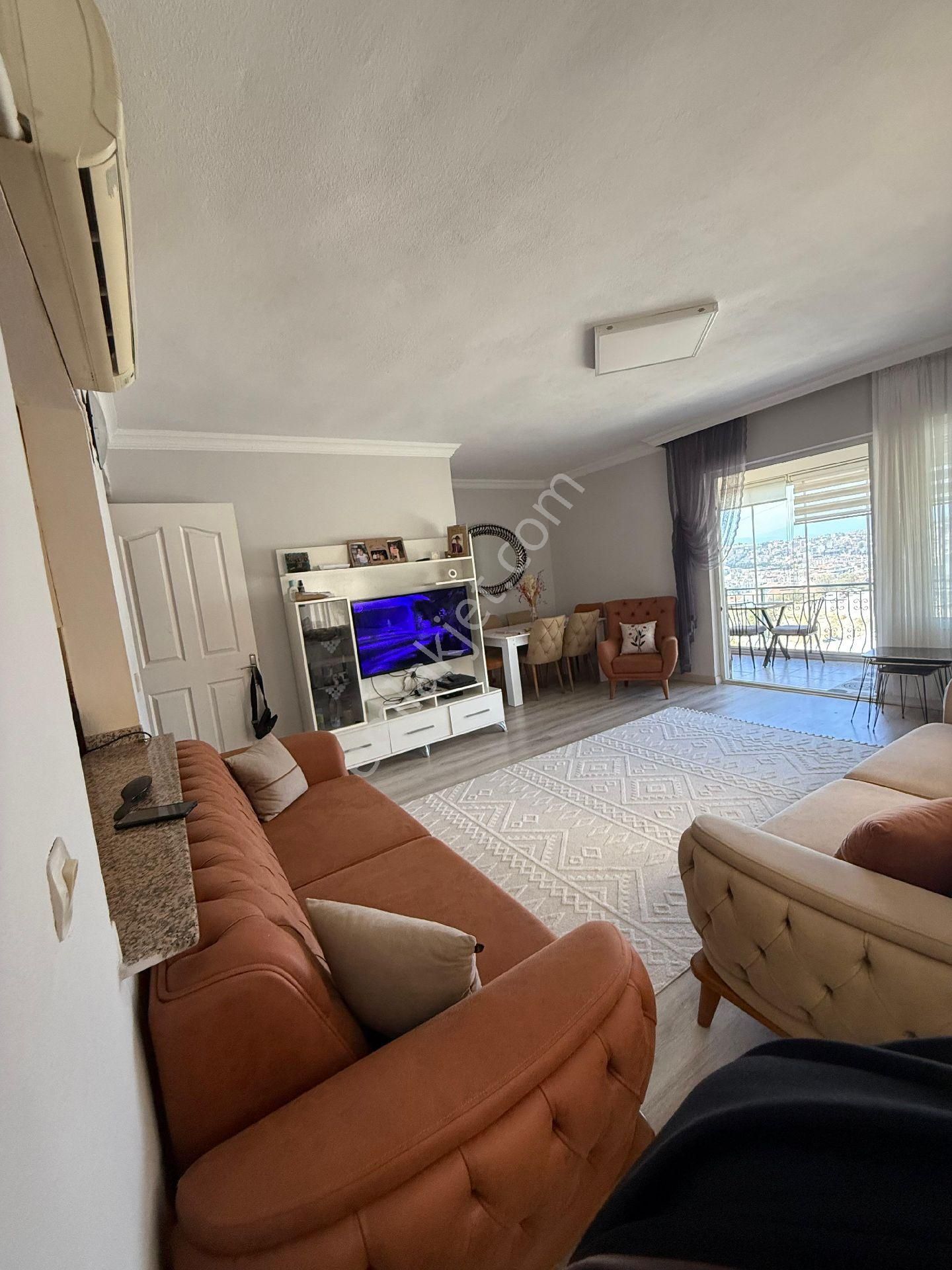 Kuşadası Ege Mah Manzaralı 3+1 - Görsel 12